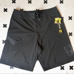 🌟NWT Men’s Body Glove Swim Trunks.🌟
